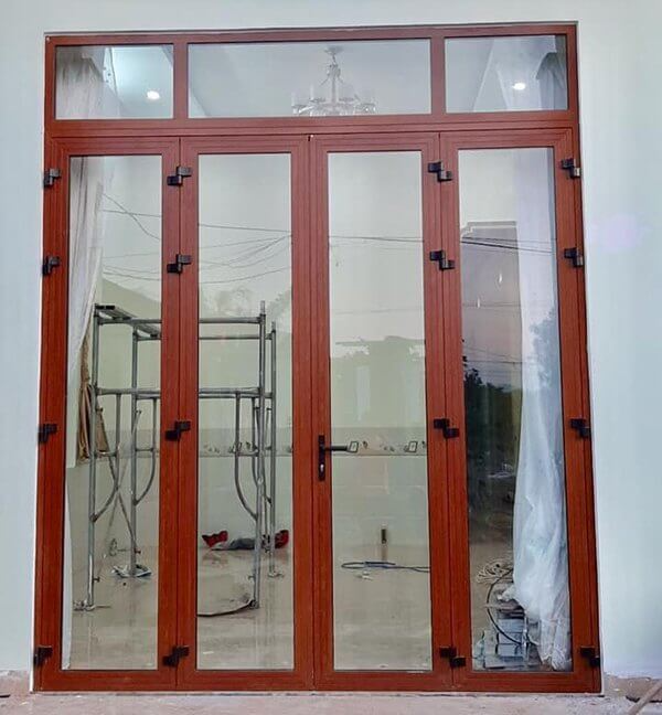 Cửa nhôm giả gỗ vân gỗ